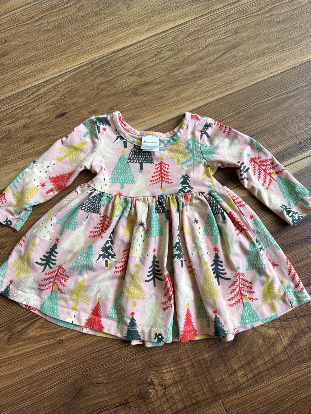 Hanna Andersson Pink Long-Sleeve Holiday Tree Print Dress